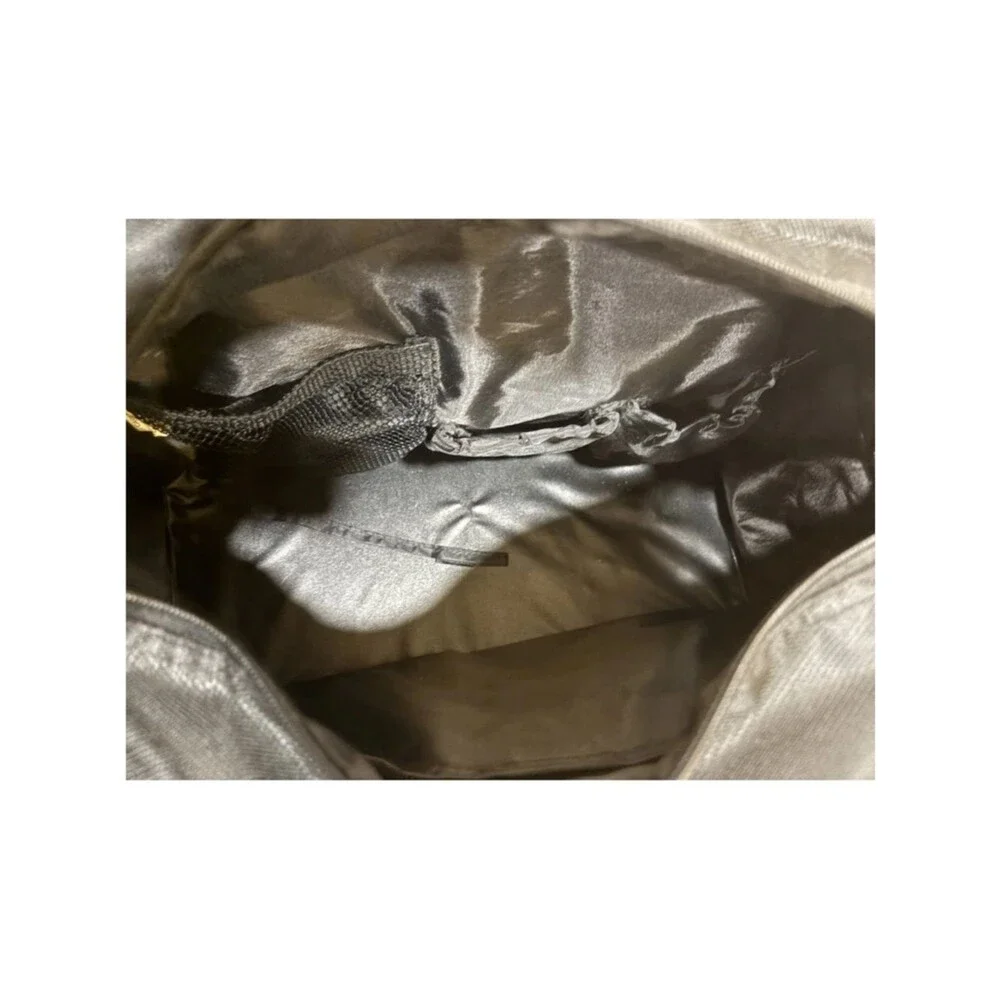 Eddie Bauer compact versatile